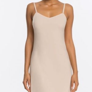 SPANX NEW Thinstincts® Convertible Slip M